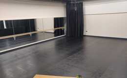 Photograph of Dance Studio (E-Block), Finham Park School