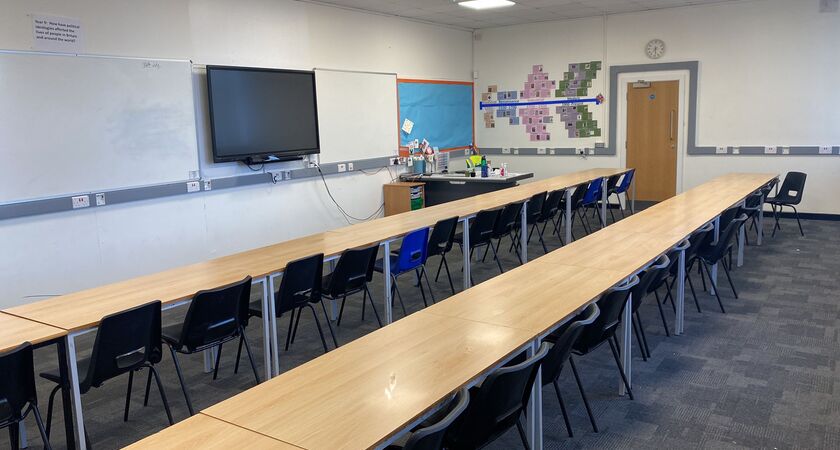 Classroom - C Block C8 gallery image 0