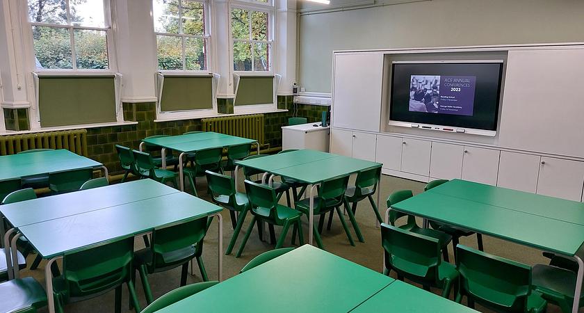 Standard Classroom gallery image 0