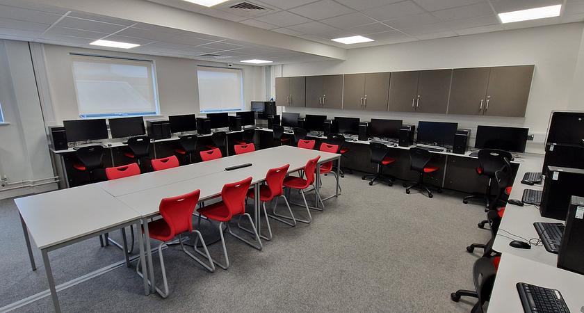 Post Production Edit Suite gallery image 0