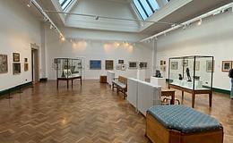 Photograph of Art Gallery, Bolton Library and Museum School Bookings