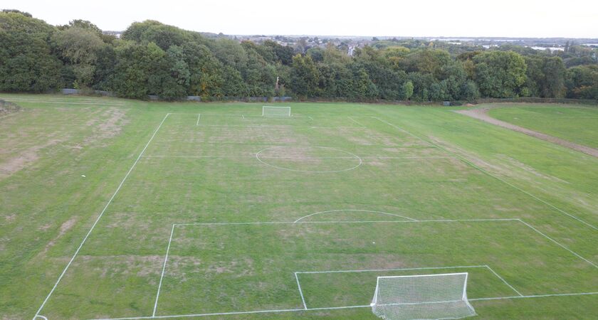 Grass Pitch Middle 11v11 Pitch gallery image 0