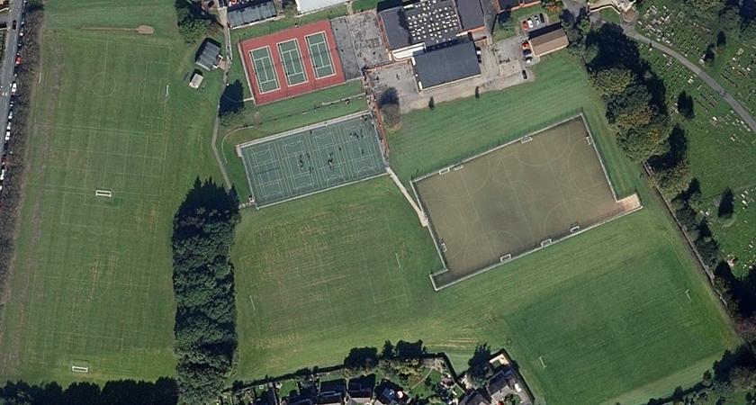 Grass Football Pitch (11-A-Side) MIDDLE FIELD gallery image 0