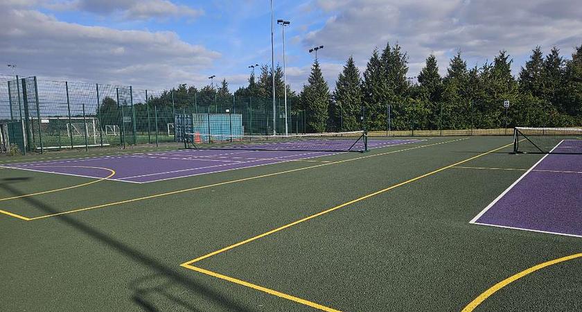 Tennis Court #4 gallery image 2