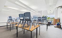 Photograph of SF6, The Cooper School