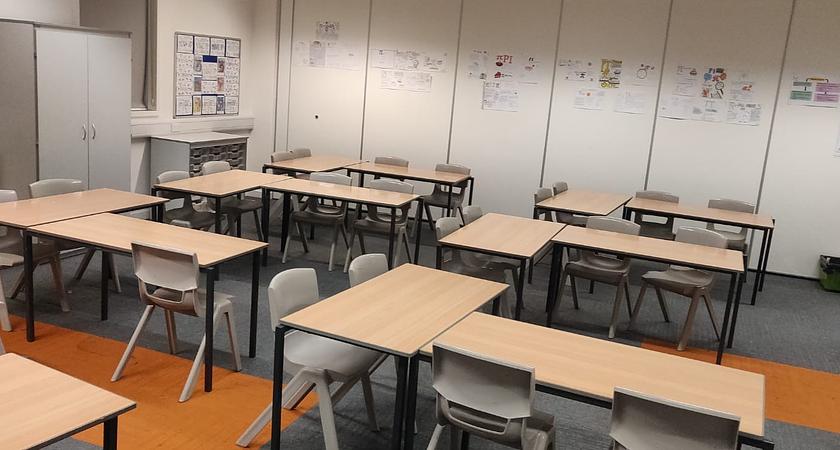 Classroom - M206 gallery image 1