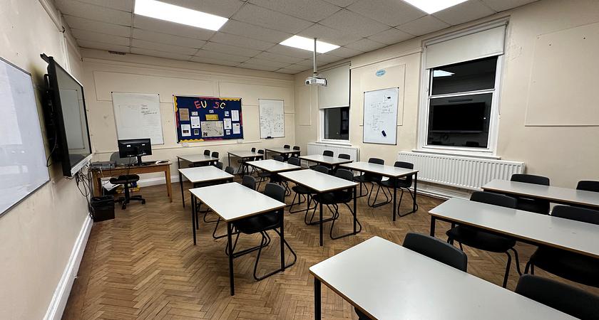 Classroom 18 gallery image 0