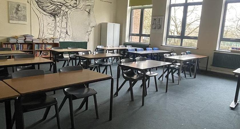 Oak Classroom OG1 gallery image 0
