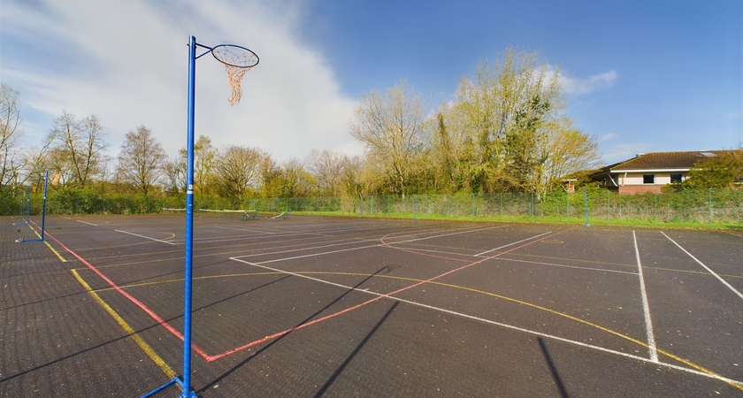 Outdoor Court 1 gallery image 0