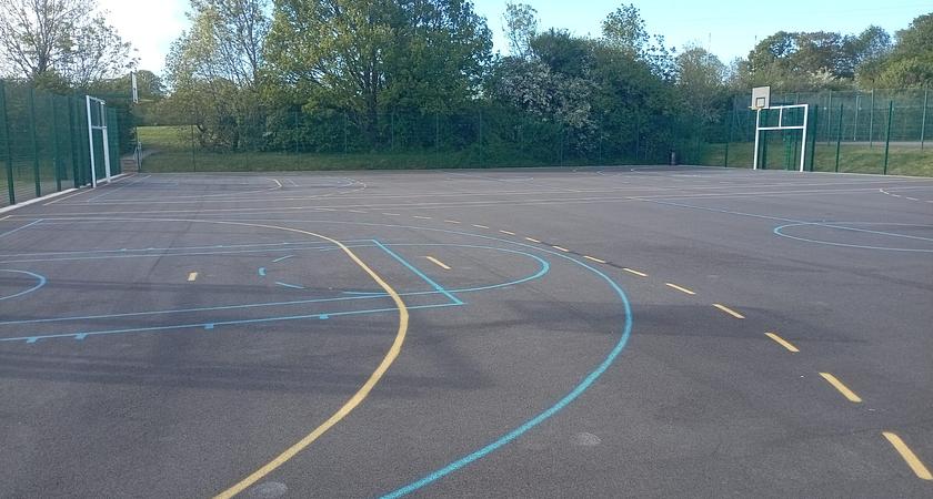 Outdoor Basketball Court gallery image 0