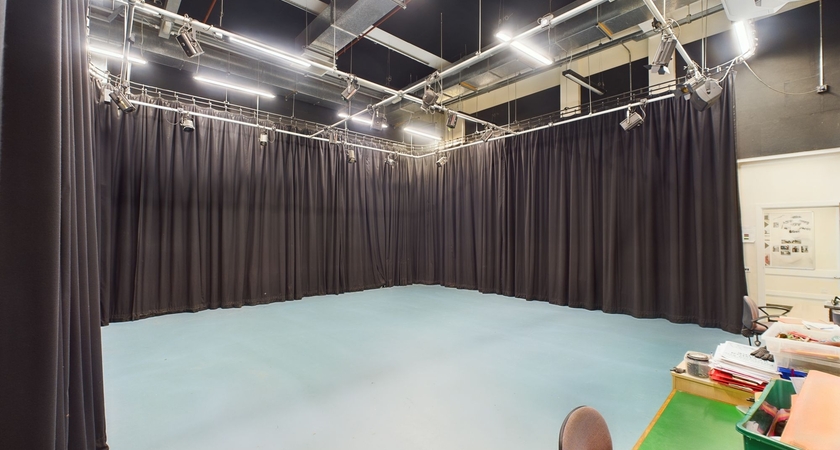 Drama Studio (G087) gallery image 1