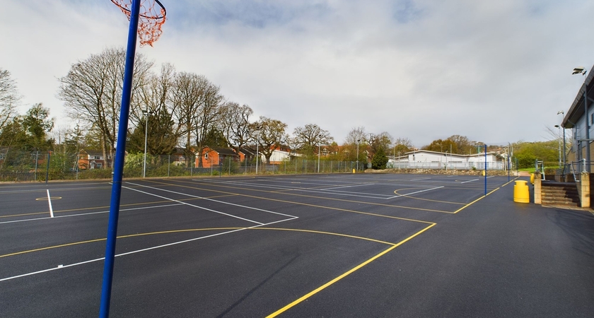 Outdoor Court 2 gallery image 0