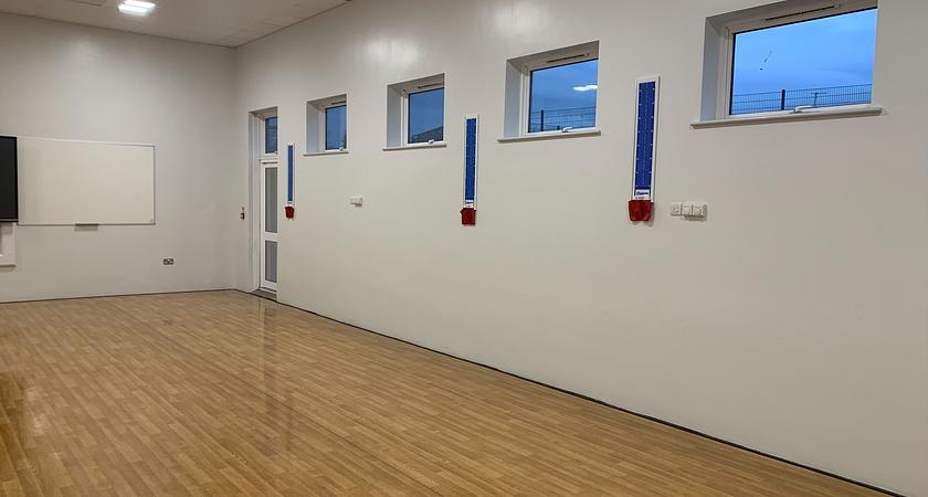 PE 2 Studio gallery image 1