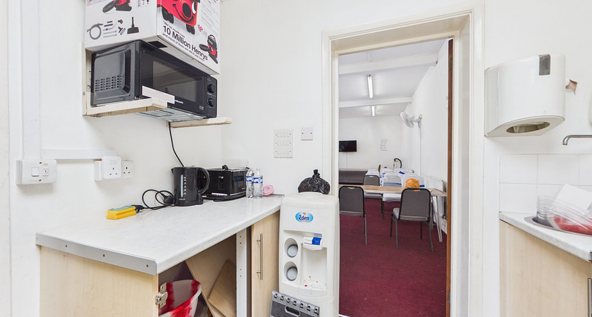 Kitchenette gallery image 1