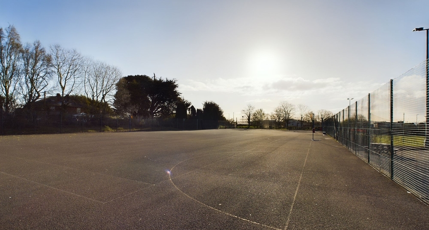 Outdoor Court 1 gallery image 1