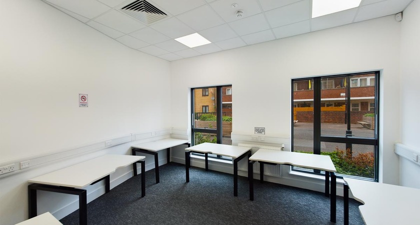 Office (Meeting Room 1) gallery image 0