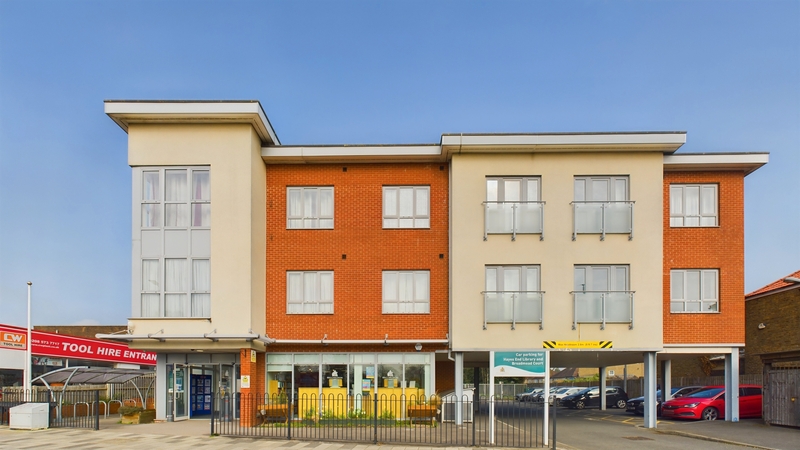 Primary image of Hayes End Library