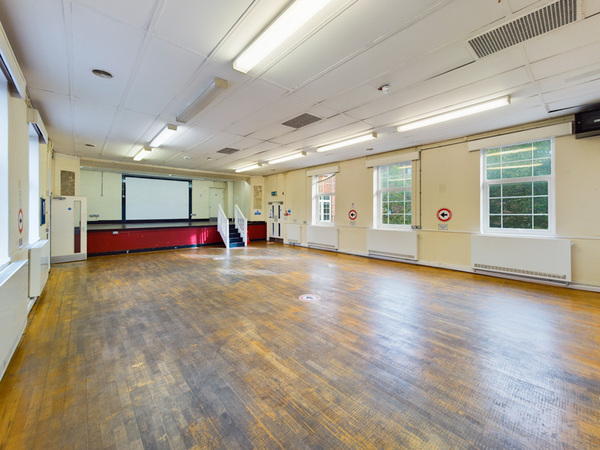 1. Wrens Park Community Centre