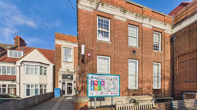 Primary image of Golders Green Library