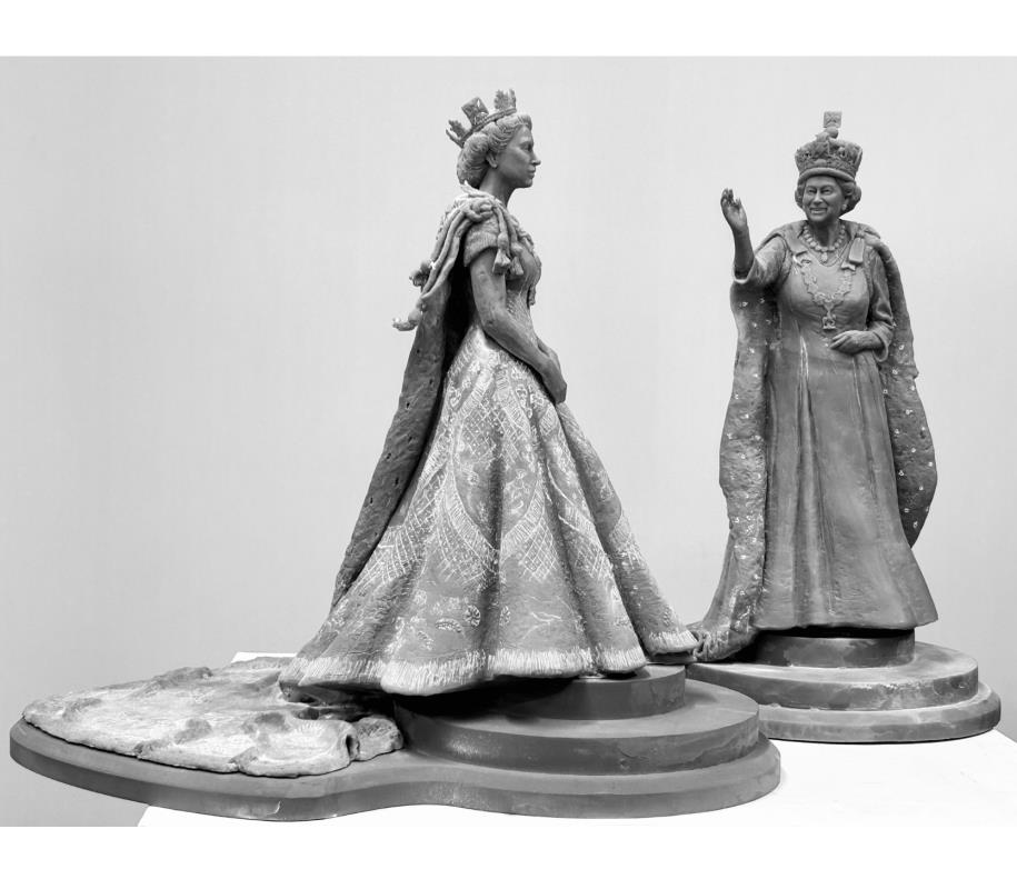 HM Queen Elizabeth II maquette for Romsey