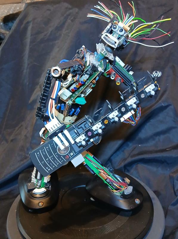 Output Jack, Eborg guitarist