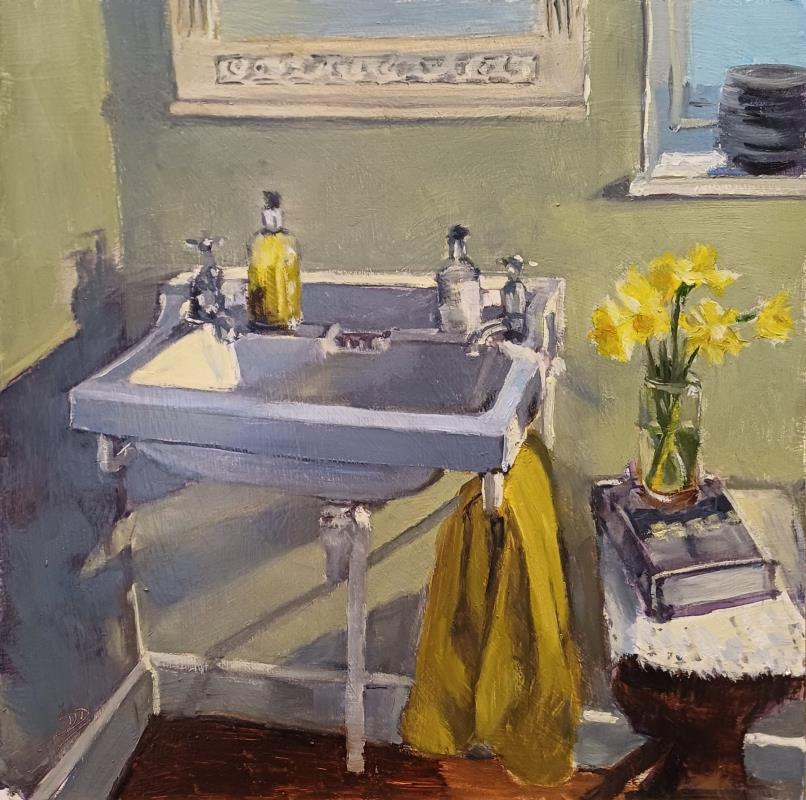 The sink with daffodils