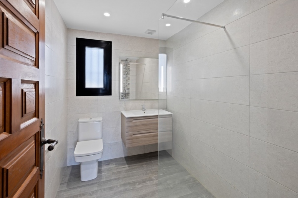 5 bed villa in Moraira
