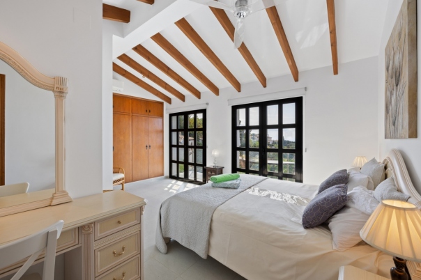 5 bed villa in Moraira