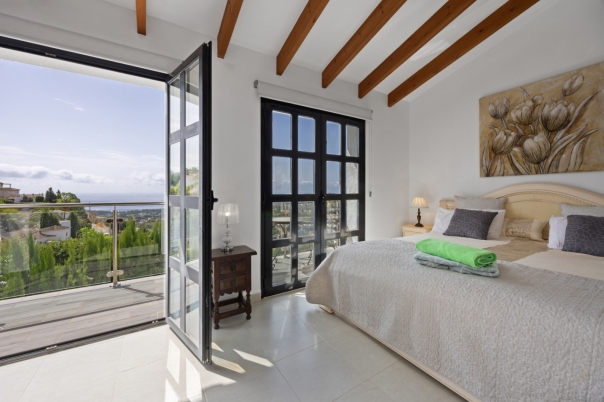 5 bed villa in Moraira