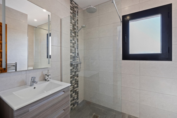 5 bed villa in Moraira