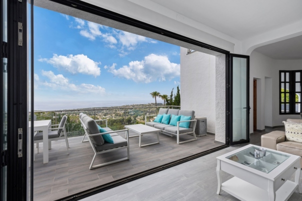 5 bed villa in Moraira