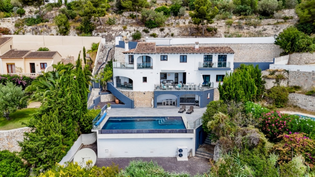 5 bed villa in Moraira