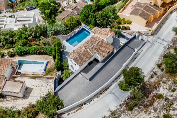 5 bed villa in Moraira