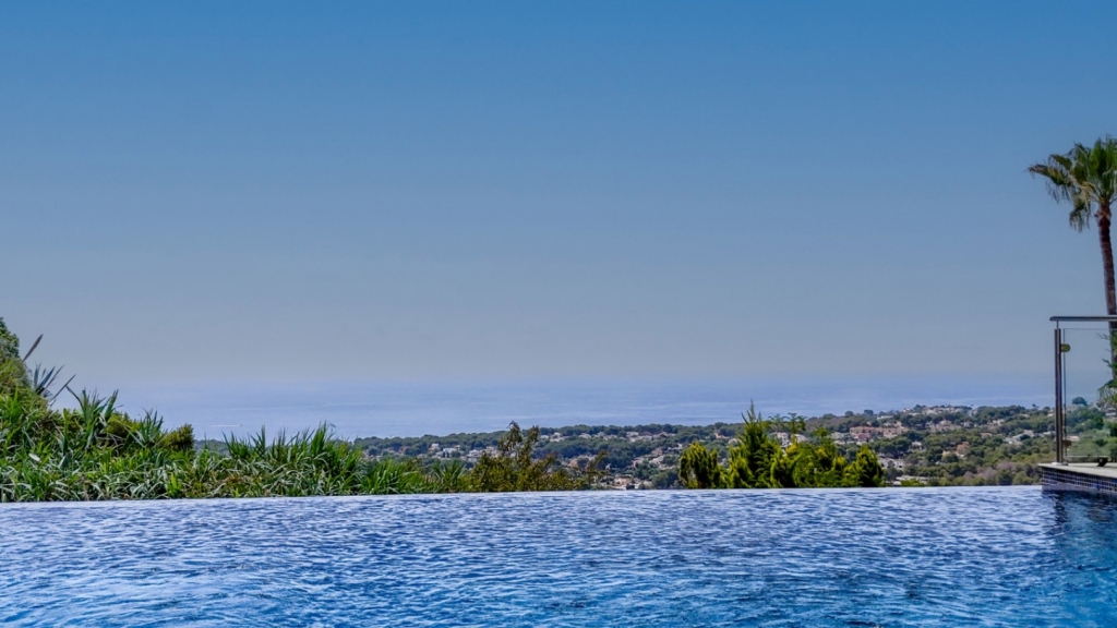 5 bed villa in Moraira