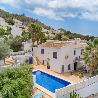 5 bed villa in Benitachell