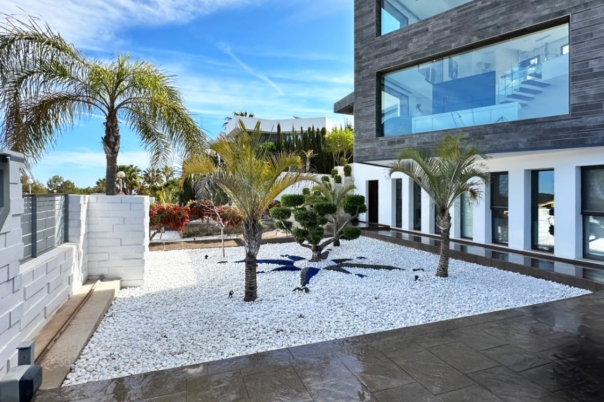 5 bed villa in Jávea