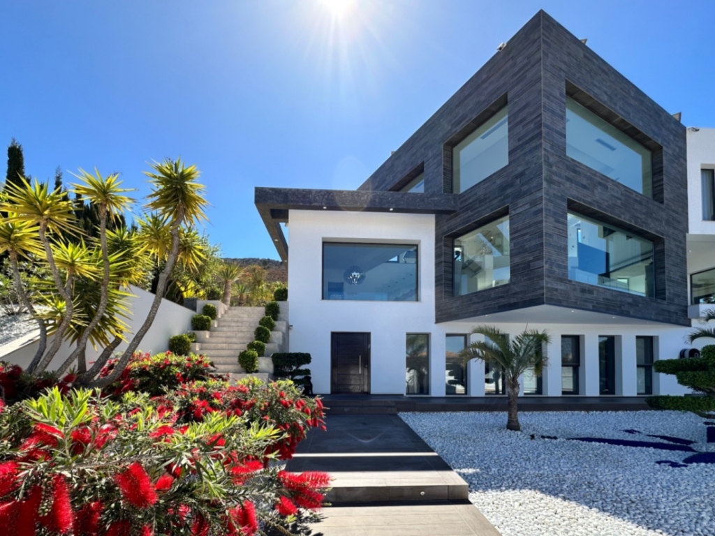 5 bed villa in Jávea