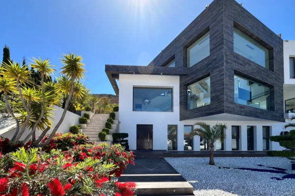 5 bed villa in Jávea