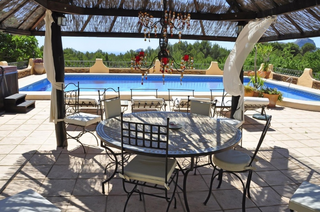 8 bed villa in Benissa