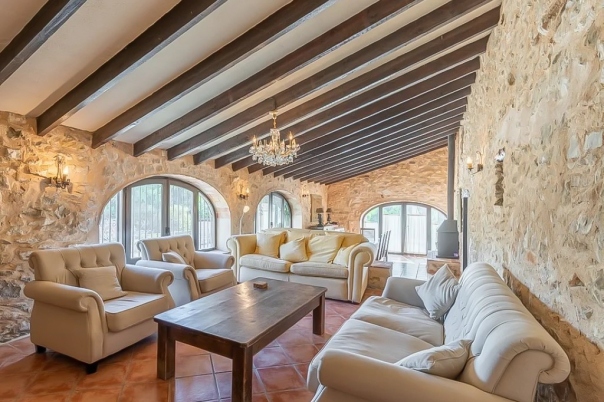 8 bed villa in Benissa
