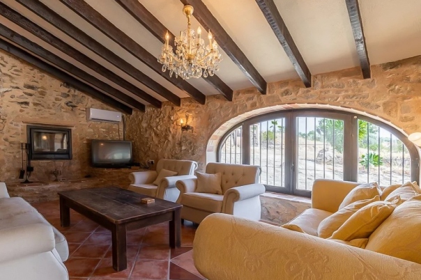 8 bed villa in Benissa
