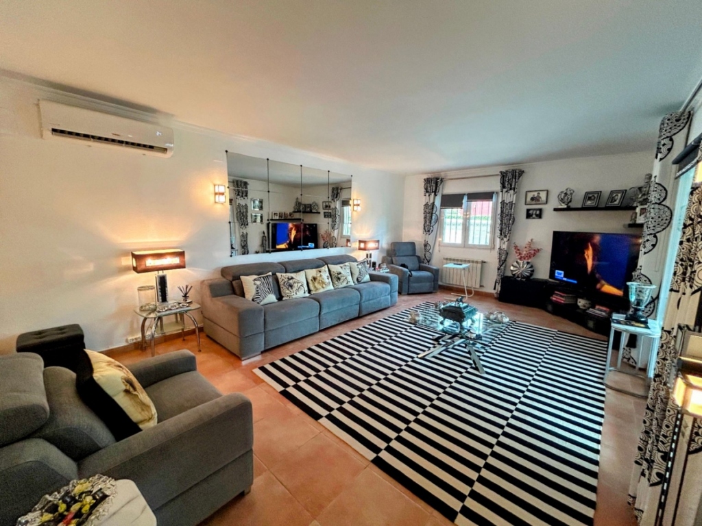 3 bed villa in Denia