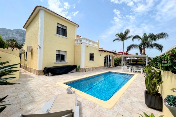 3 bed villa in Denia