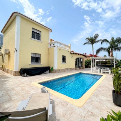 3 bed villa in Denia