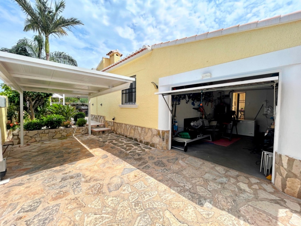 3 bed villa in Denia