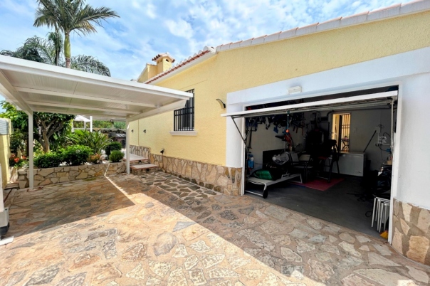 3 bed villa in Denia