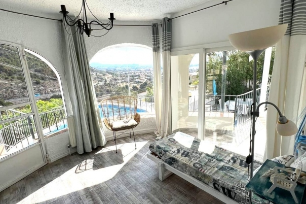 5 bed casa / chalet in Calpe / Calp