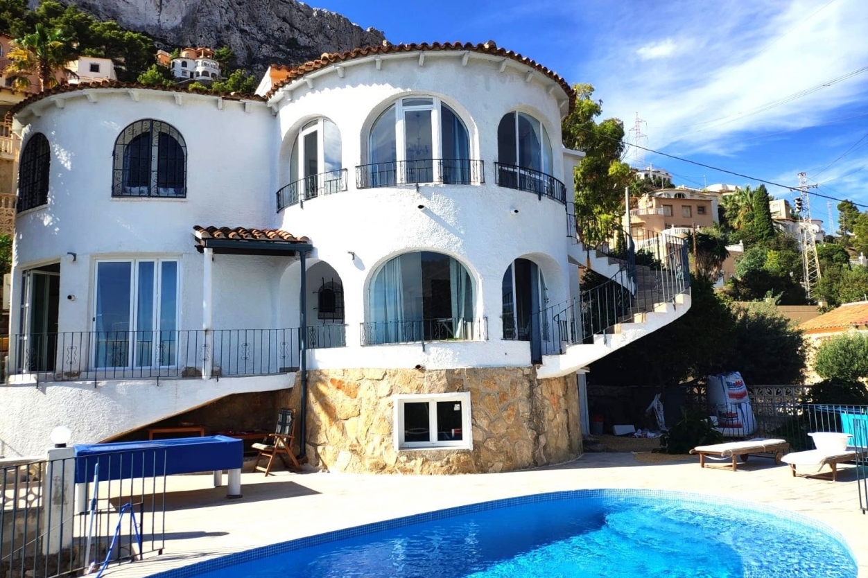 5 bed casa / chalet in Calpe / Calp