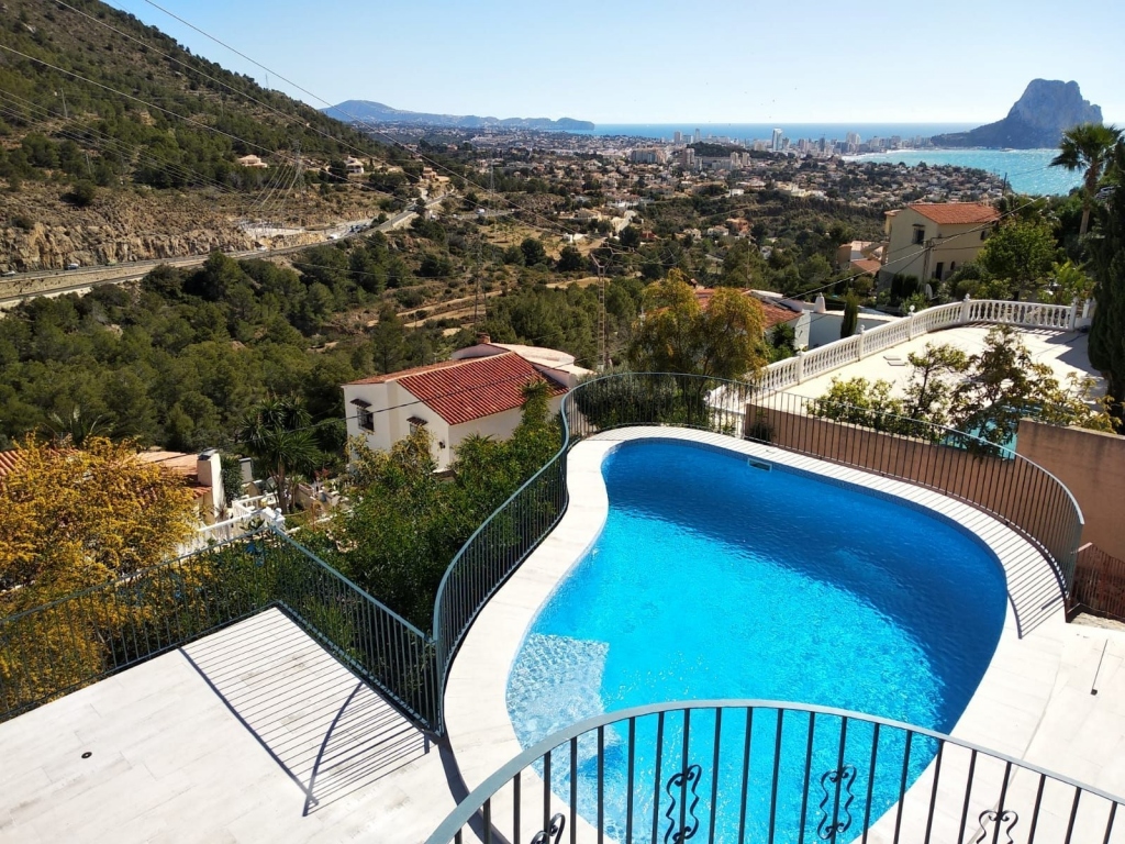 5 bed casa / chalet in Calpe / Calp