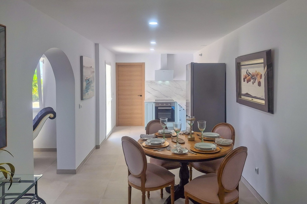 6 bed villa in Pedreguer